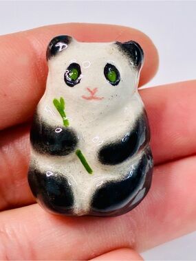 VTG Porcelain Black and White Panda w/ Green Bamboo Brooch READ
